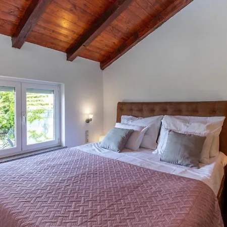 Lina Цриквеница