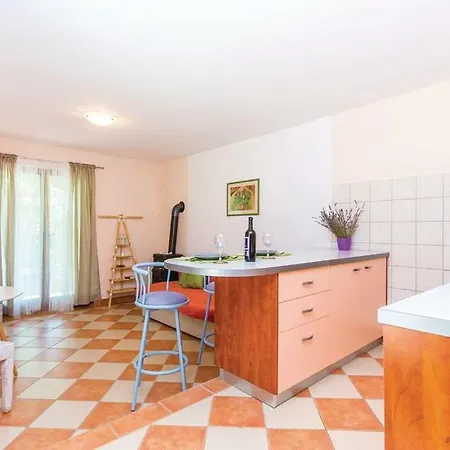 Holiday home Lina *