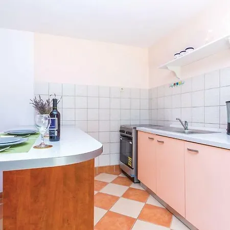 Lina Цриквеница