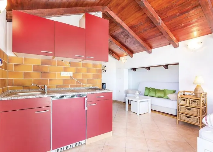 Lina تْسْغيكفانِتْسا